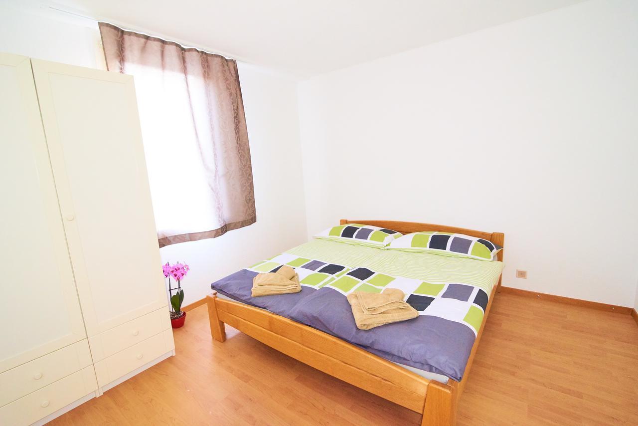 New West Station 7 Apartment อินเทอร์ลาเคน ภายนอก รูปภาพ